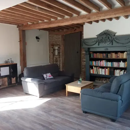 Au Fil De L'eau Feriehus *